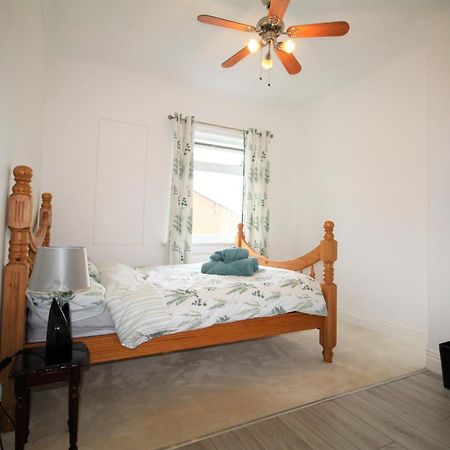 Whitley Bay - Sleeps 6 - Refurbished Throughout - Fast Wifi - Dogs Welcome Zewnętrze zdjęcie