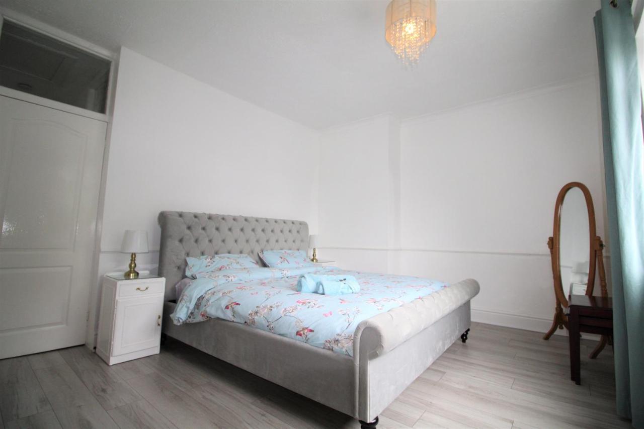 Whitley Bay - Sleeps 6 - Refurbished Throughout - Fast Wifi - Dogs Welcome Zewnętrze zdjęcie