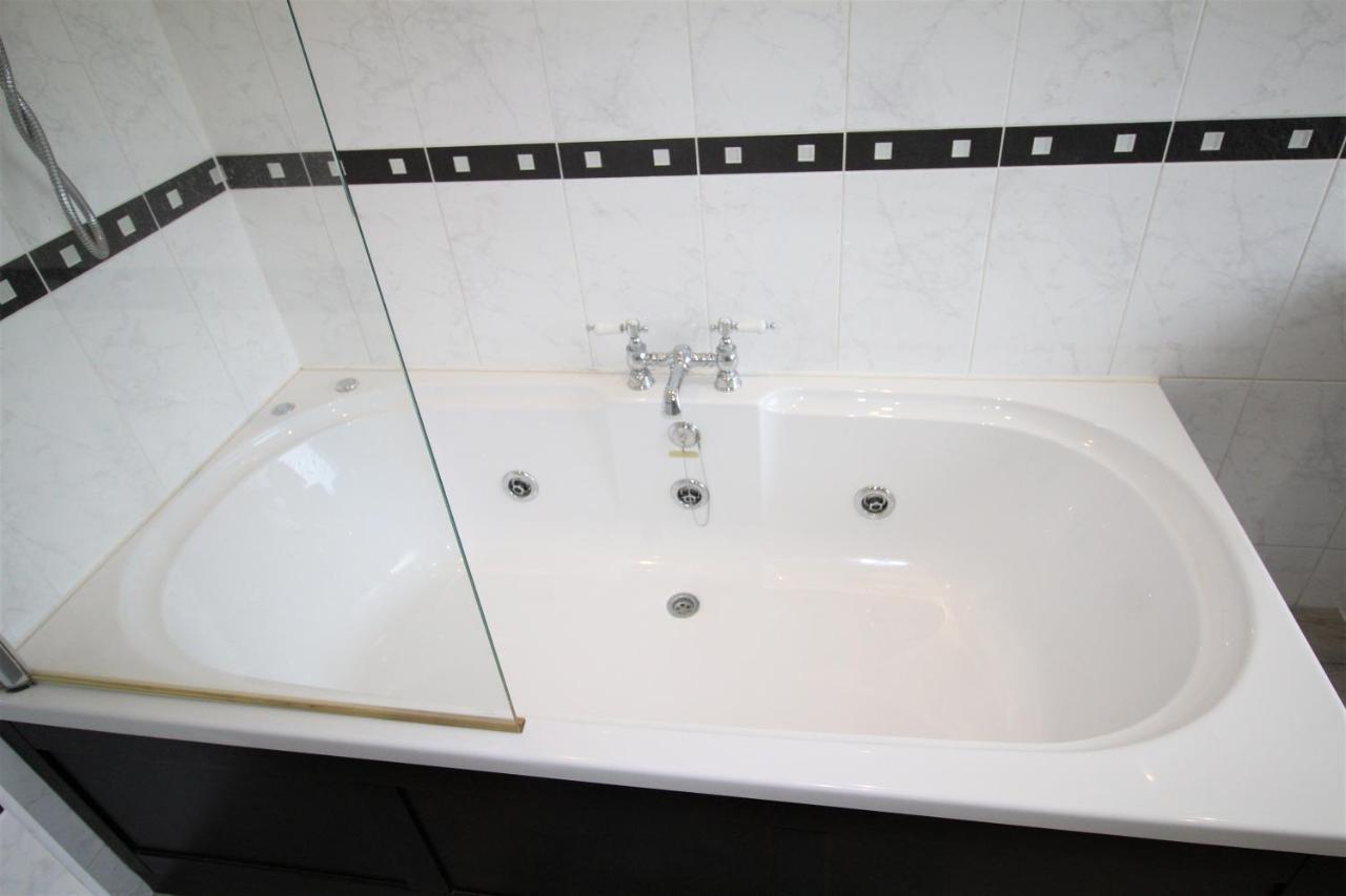 Whitley Bay - Sleeps 6 - Refurbished Throughout - Fast Wifi - Dogs Welcome Zewnętrze zdjęcie